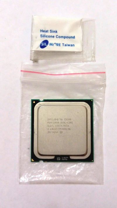 Лот: 16414006. Фото: 1. Процессор Intel Dual Core E5300... Процессоры