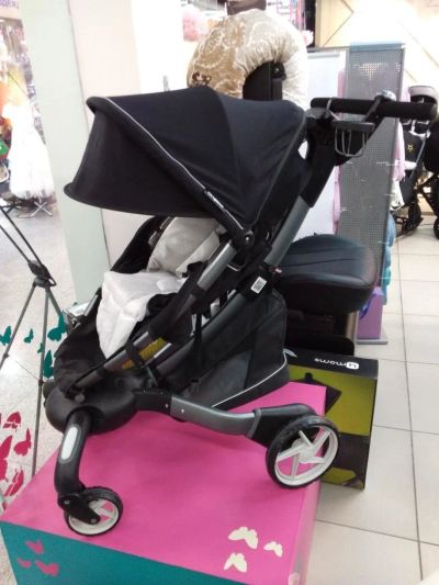 Лот: 10760254. Фото: 1. Детская прогулочная коляска 4moms... Коляски