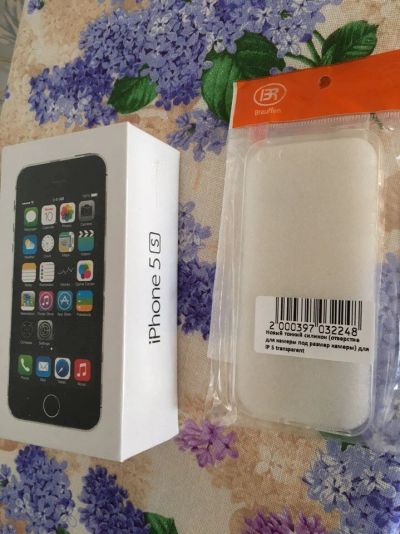 Лот: 9908087. Фото: 1. iPhone 5S Space Gray 16GB. Смартфоны