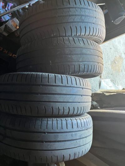 Лот: 22178295. Фото: 1. Резина Michelin 215/55/16. Шины