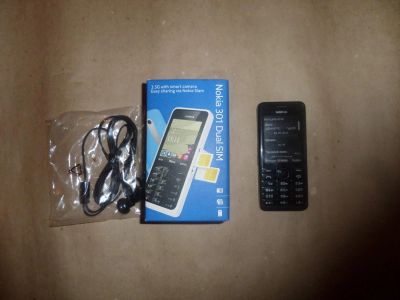 Лот: 6100004. Фото: 1. Телефон Nokia 301 Dual SIM Black. Кнопочные мобильные телефоны