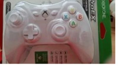 Лот: 6908139. Фото: 1. Геймпад Controller Xbox One (проводной... Аксессуары для игровых приставок, консолей, геймпады