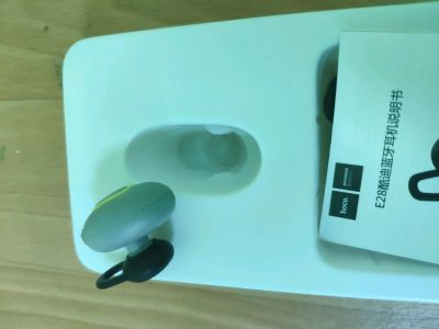 Лот: 14408110. Фото: 1. Bluetooth гарнитура Hoco E28. Красноярск