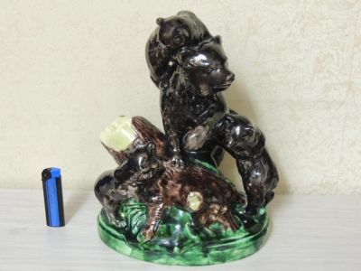 Лот: 5832730. Фото: 1. Скульптура "Медведица и медведи... Фарфор, керамика