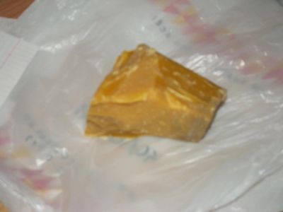 Лот: 5747591. Фото: 1. Воск пчелиный натуральный плавленный... Мёд, продукты пчеловодства
