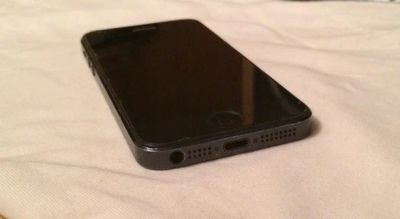 Лот: 8086442. Фото: 1. iphone 5 16g. Кнопочные мобильные телефоны