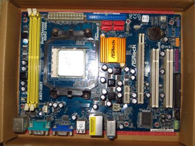 Лот: 20761153. Фото: 1. материнская плата ASRock + проц... Материнские платы