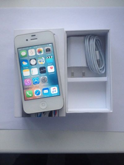 Лот: 6884595. Фото: 1. Apple iPhone 4S 8GB РСТ. Смартфоны