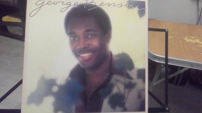 Лот: 10768534. Фото: 1. George Benson -1979 Livin' Inside... Аудиозаписи