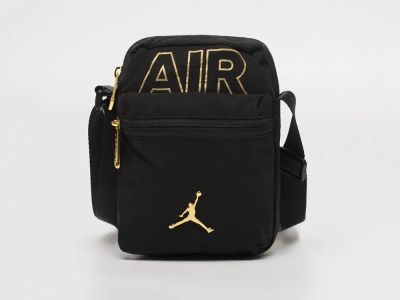 Лот: 22156694. Фото: 1. Наплечная сумка Air Jordan. Сумки
