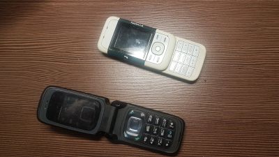 Лот: 12366209. Фото: 1. 2 телефона Nokia одним лотом. Чехлы, бамперы
