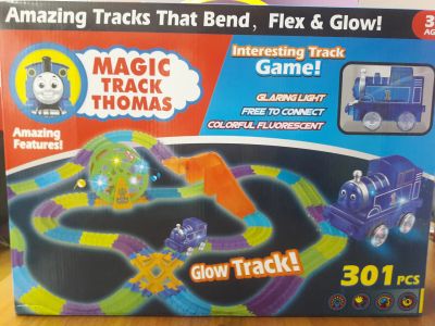Лот: 11757223. Фото: 1. Игровой набор Magik track Thomas... Конструкторы