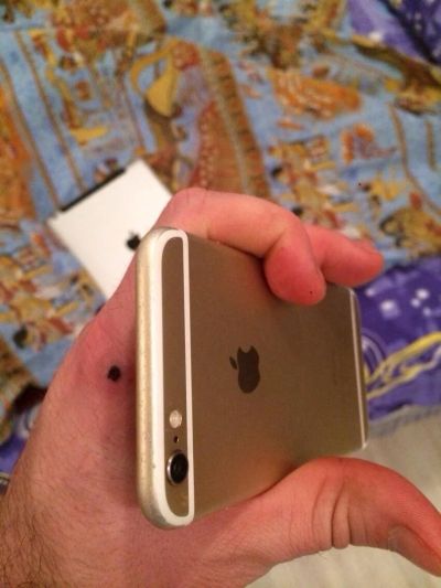 Лот: 6260331. Фото: 1. Apple iphone 6 gold 16 gb. Смартфоны