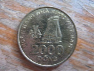 Лот: 21074877. Фото: 1. Монеты Азии. Вьетнам 2000 донг... Азия