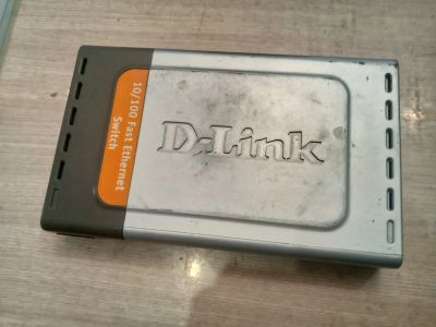 Лот: 18923524. Фото: 1. D-Link switch свитч DES-1008D. Коммутаторы