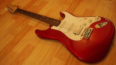 Лот: 4549135. Фото: 1. Электрогитара Fender Squier. Гитары