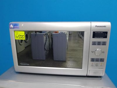 Лот: 20653112. Фото: 1. Микроволновая печь Panasonic NN-GD366M... Микроволновки, мини-печи