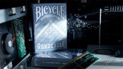 Лот: 5668171. Фото: 1. Карты игральные Bicycle Robocycle. Настольные игры, карты