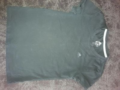 Лот: 16372682. Фото: 1. Футболка adidas xs. Футболки, поло, топы, лонгсливы