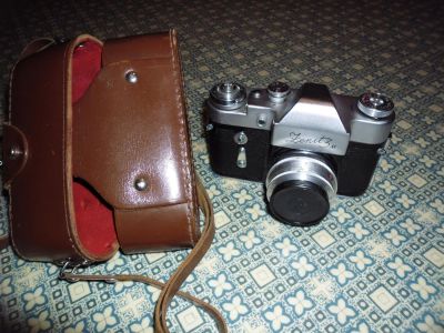 Лот: 3568101. Фото: 1. фотоаппарат зенит 3м. Плёночные зеркальные