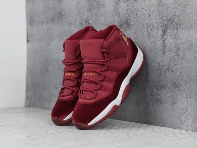 Лот: 10571801. Фото: 1. Nike Air Jordan 11 L. Кеды, кроссовки, слипоны