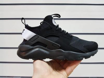 Лот: 10547525. Фото: 1. Кроссовки Nike Air Huarache Ultra... Кеды, кроссовки, слипоны