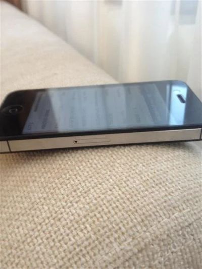 Лот: 2153958. Фото: 1. iphone 4s 16gb черный залочен. Смартфоны
