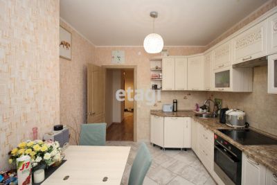 Лот: 20744687. Фото: 1. Продам 3-комн. кв. 79.1 кв.м... Квартиры, студии