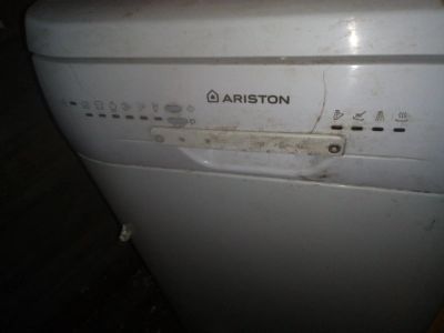 Лот: 15472583. Фото: 1. Посудомоечная машинка indesit. Посудомоечные машины