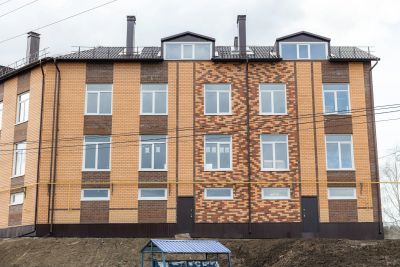 Лот: 22216736. Фото: 1. Продам 3-этажный кирпичный таунхаус. Дома