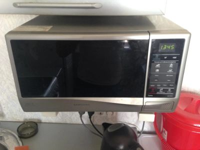 Лот: 4449701. Фото: 1. микроволновая печь Samsung GE73M2KR. Микроволновки, мини-печи