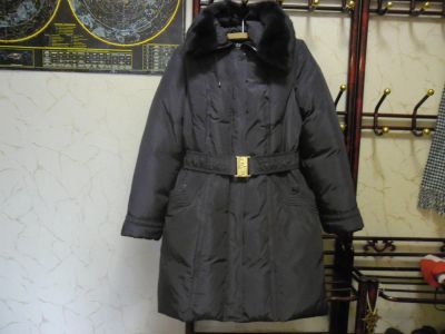 Лот: 8154167. Фото: 1. Пуховик женский 48-50 р. Верхняя одежда