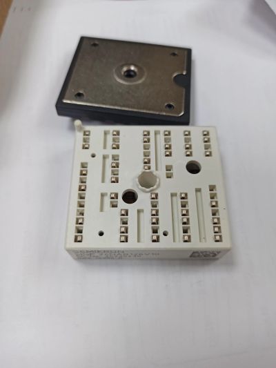 Лот: 16243431. Фото: 1. модуль SKIIP24NAB126V10 SKIIP... Транзисторы