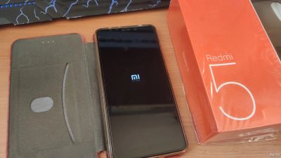 Лот: 17182639. Фото: 1. Redmi 5. Смартфоны