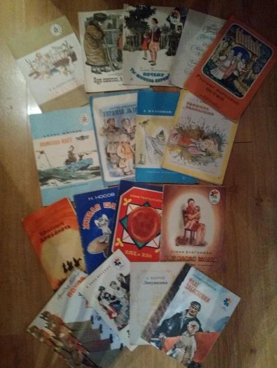 Лот: 10698033. Фото: 1. Детские книжки : 17 штук и 7 книжек-раскрасок. Другое (учёба (школа, вуз))