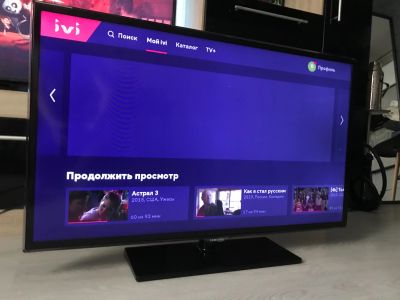 Лот: 17657274. Фото: 1. Samsung 40 full hd smart tv. Телевизоры