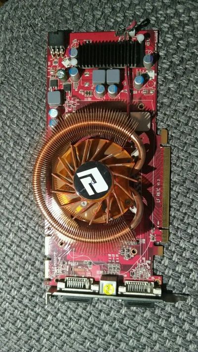 Лот: 9992965. Фото: 1. Radeon 3850. Видеокарты