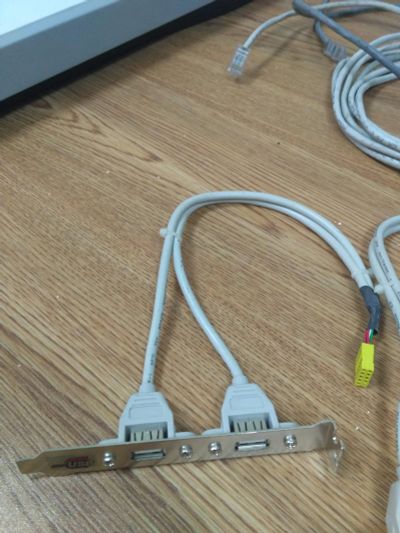 Лот: 12701001. Фото: 1. Планка портов USB 2.0 (10-pin). Платы расширения, контроллеры, доп. порты