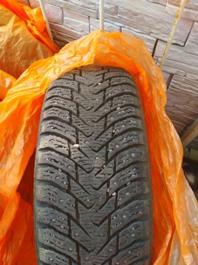 Лот: 14539498. Фото: 1. Nokian Hakkapeliitta Suv 8 R16... Шины