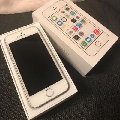 Лот: 8888429. Фото: 1. Iphone 5s 32гб. Смартфоны