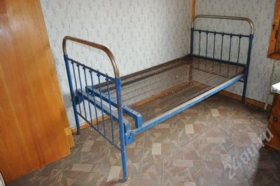 Лот: 368470. Фото: 1. Кровать железная с панцирной сеткой... Другое (мебель)