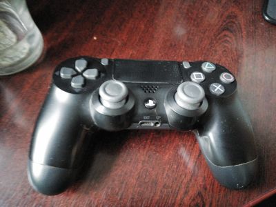 Лот: 14628097. Фото: 1. Геймпад Dualshock 4 playstation... Аксессуары для игровых приставок, консолей, геймпады