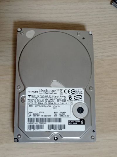 Лот: 19059797. Фото: 1. Жесткий диск Hitachi 250-Гигабайт... Жёсткие диски (HDD)