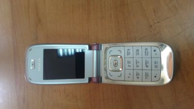 Лот: 13510029. Фото: 1. Nokia 6131 Розовый. Кнопочные мобильные телефоны