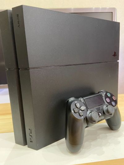 Лот: 16549840. Фото: 1. Sony PlayStation 4 1T. Игровые приставки, консоли