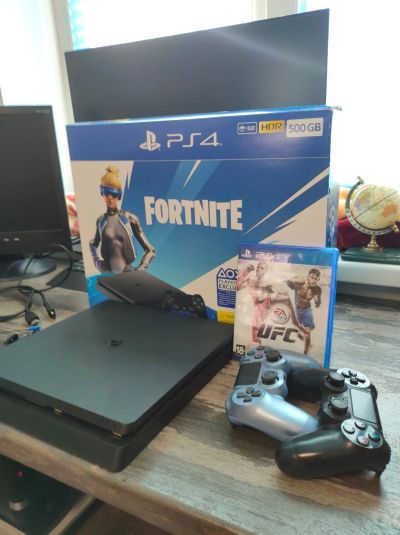 Лот: 17194876. Фото: 1. Playstation 4. Игровые приставки, консоли