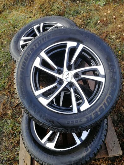 Лот: 14831233. Фото: 1. Шины Bridgestone ice cruiser на... Шины на дисках