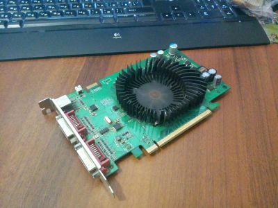 Лот: 4328387. Фото: 1. 3 Видеокарты GeForce 8600 GT... Видеокарты