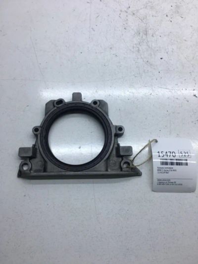 Лот: 20378950. Фото: 1. Крышка коленвала Bmw 3-Series... Двигатель и элементы двигателя