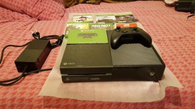 Лот: 8590556. Фото: 1. Xbox one 500гиг. Игровые приставки, консоли